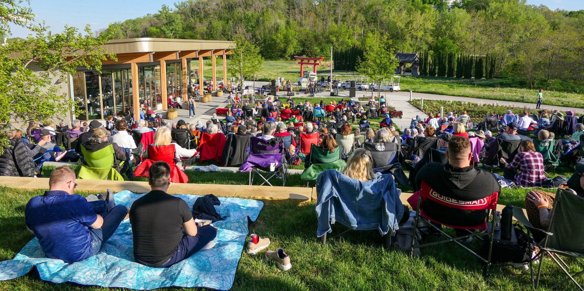 Outdoor Concerts at The Oasis: Featuring Hector Anchondo
