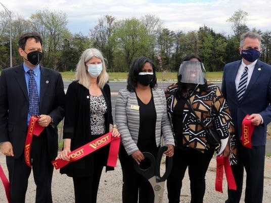 County Supervisors and Delegates from across the Woodbridge area participated in a ribbon cutting ceremony along Route 1 near Mary's Way and Annapolis Way this week. 