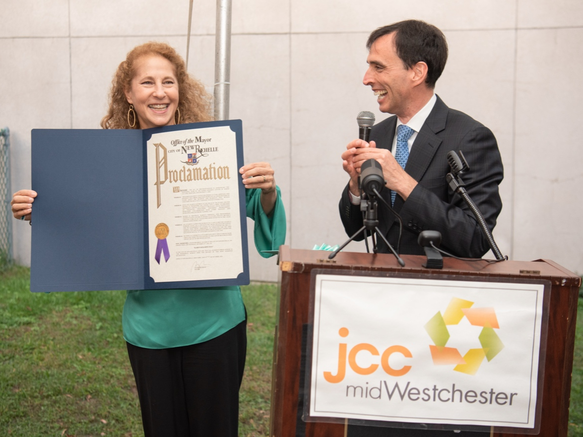 Karen Kolodny with New Rochelle Mayor Noam Bramson.