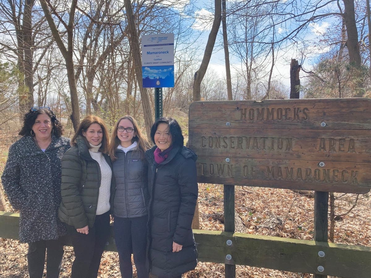 Supervisor Jaine Elkind Eney with June Wallach, Kat Warwick and Karen Khor at the Hommocks Conservation Area.