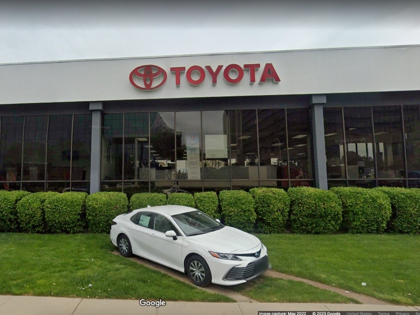 Police say a $100,000 identity theft scheme was stymied at a local car dealership. 