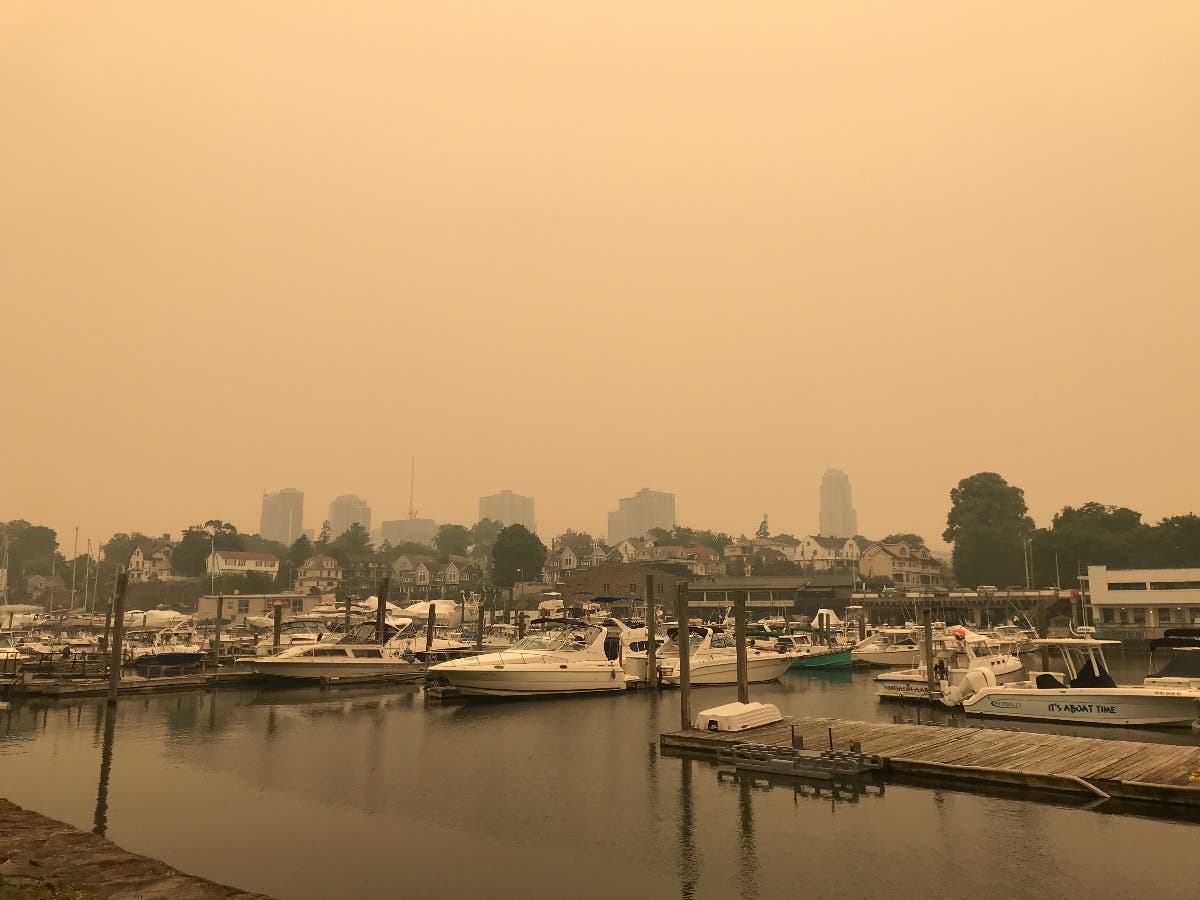 District Attorney Miriam Rocah announced that six people and a corporation were indicted for defrauding distressed homeowners by stealing the property deeds to homes in Yonkers and New Rochelle. 
