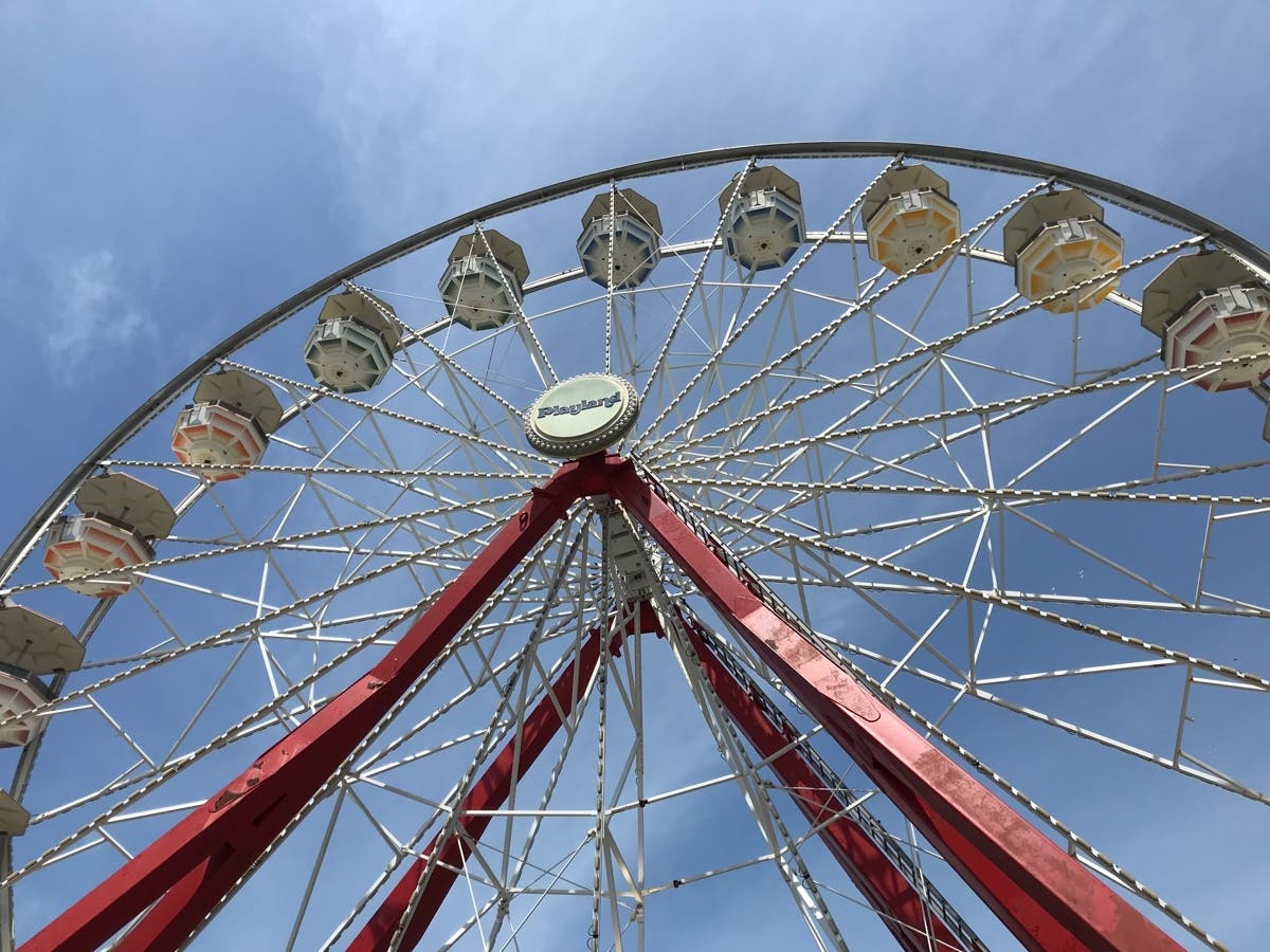 There's nothing like snuggling in with loved ones for Christmas in July, in Playland. 