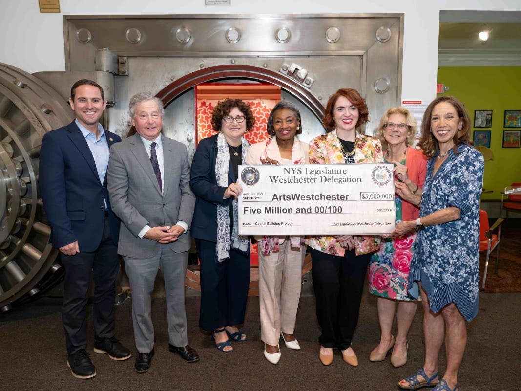 Assemblymember Matt Slater, Assemblymember Steven Otis, Assemblymember MaryJane Shimsky, Senate Majority Leader Andrea Stewart-Cousins, ArtsWestchester CEO Kathleen Reckling, Senator Shelley Mayer and Assemblymember Amy Paulin.