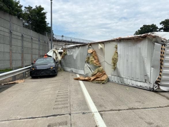 State police assigned to Troop T, SP Tarrytown responded to the rollover crash on the New York State Thruway (I-87) southbound, in the village of South Nyack.
