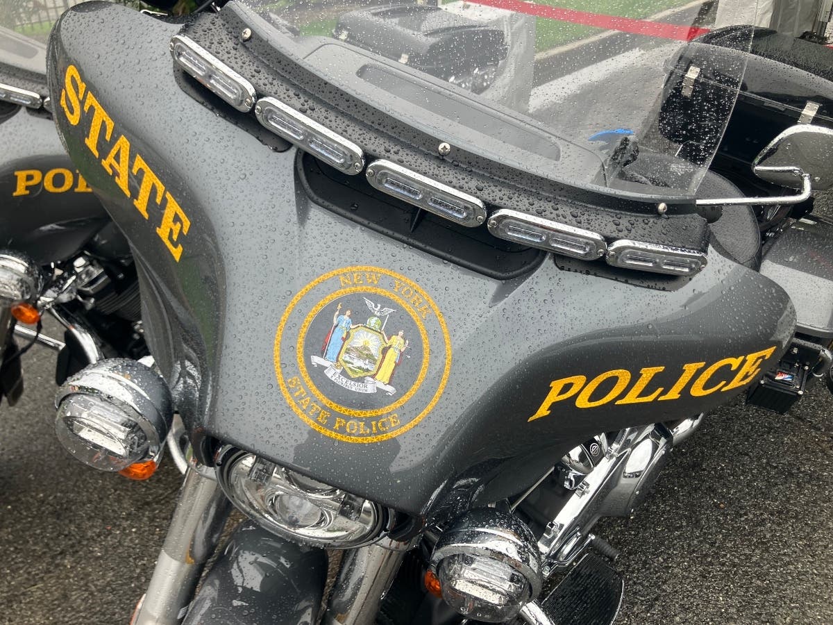 New York State Park police along with New York State troopers assigned to the Haverstraw barracks responded to a single-car crash on the Palisades Interstate Parkway southbound.