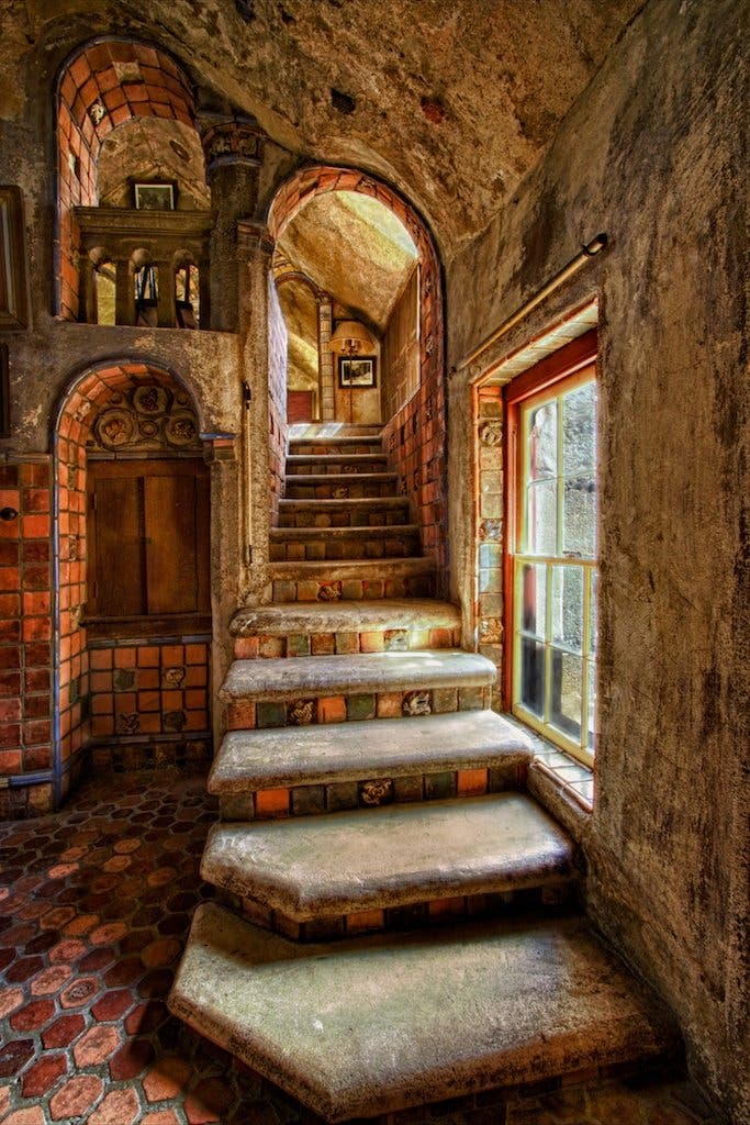 Behind the Scenes Tours: Fonthill Castle from Tower to Crypt