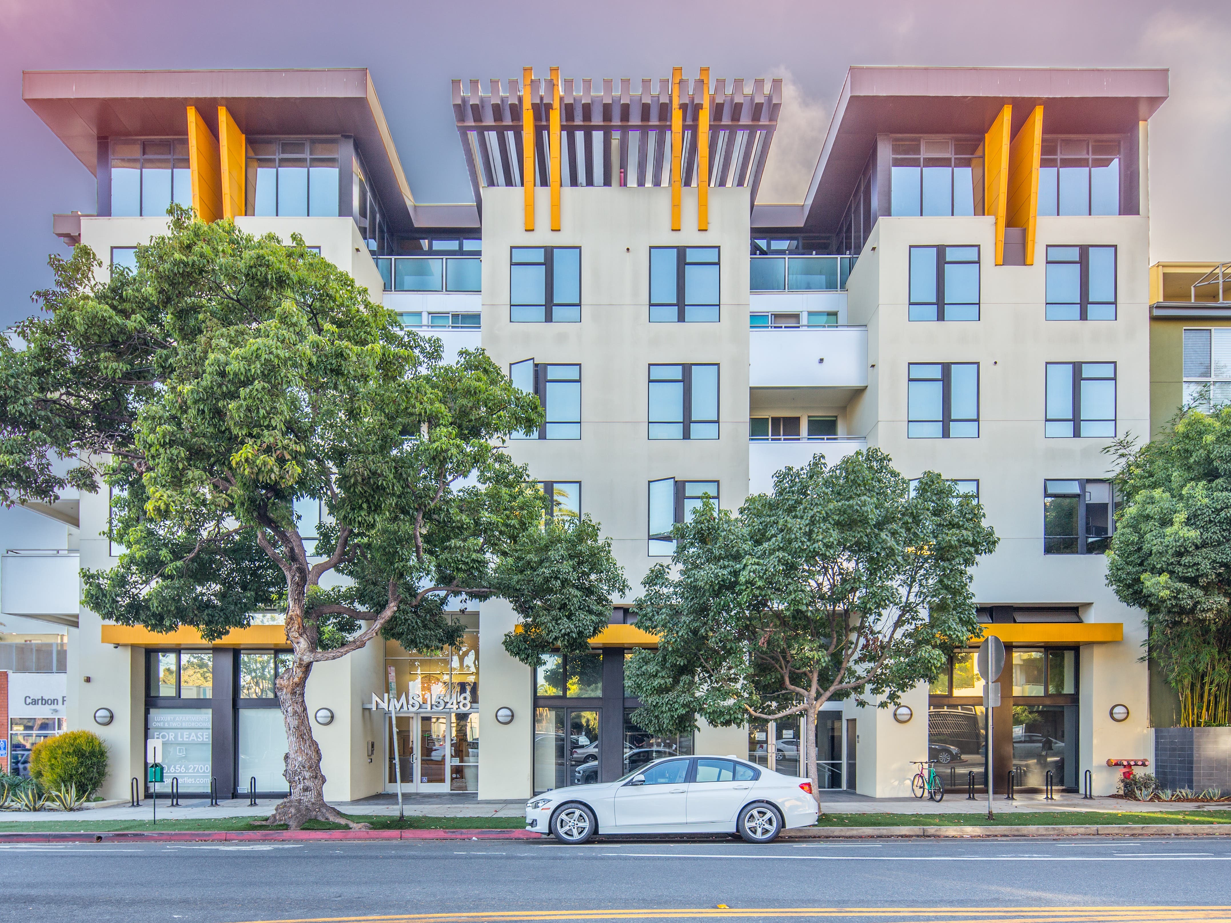 Fall in love with our Santa Monica Apartments NMS! Santa Monica, CA