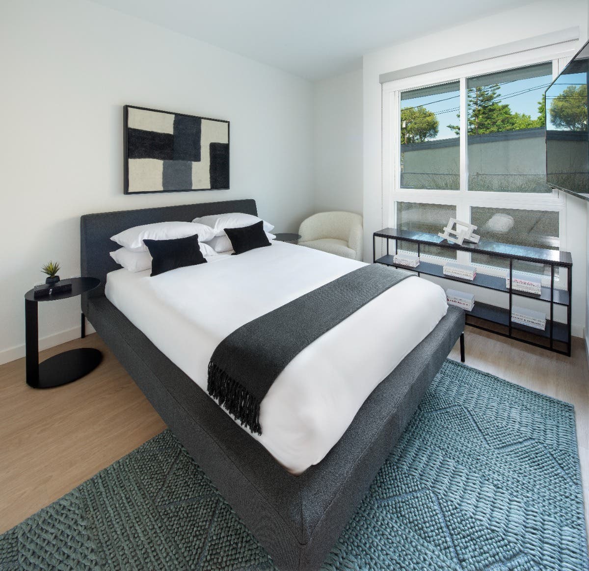 Furnished Los Angeles Apartments Close to LMU Brand New! Los