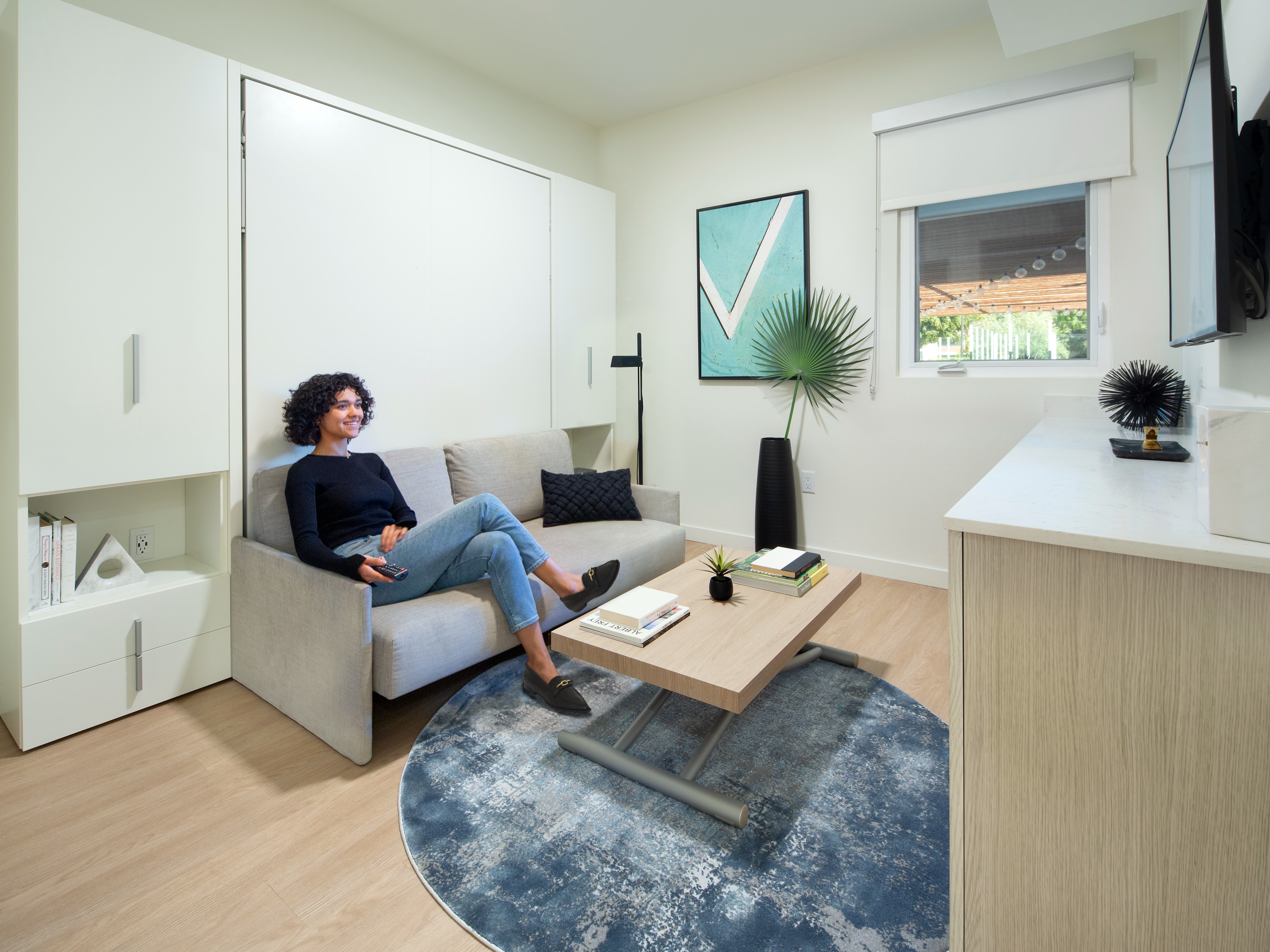 Starting at 1545 Luxury furnished apartments close to LMU and Marina