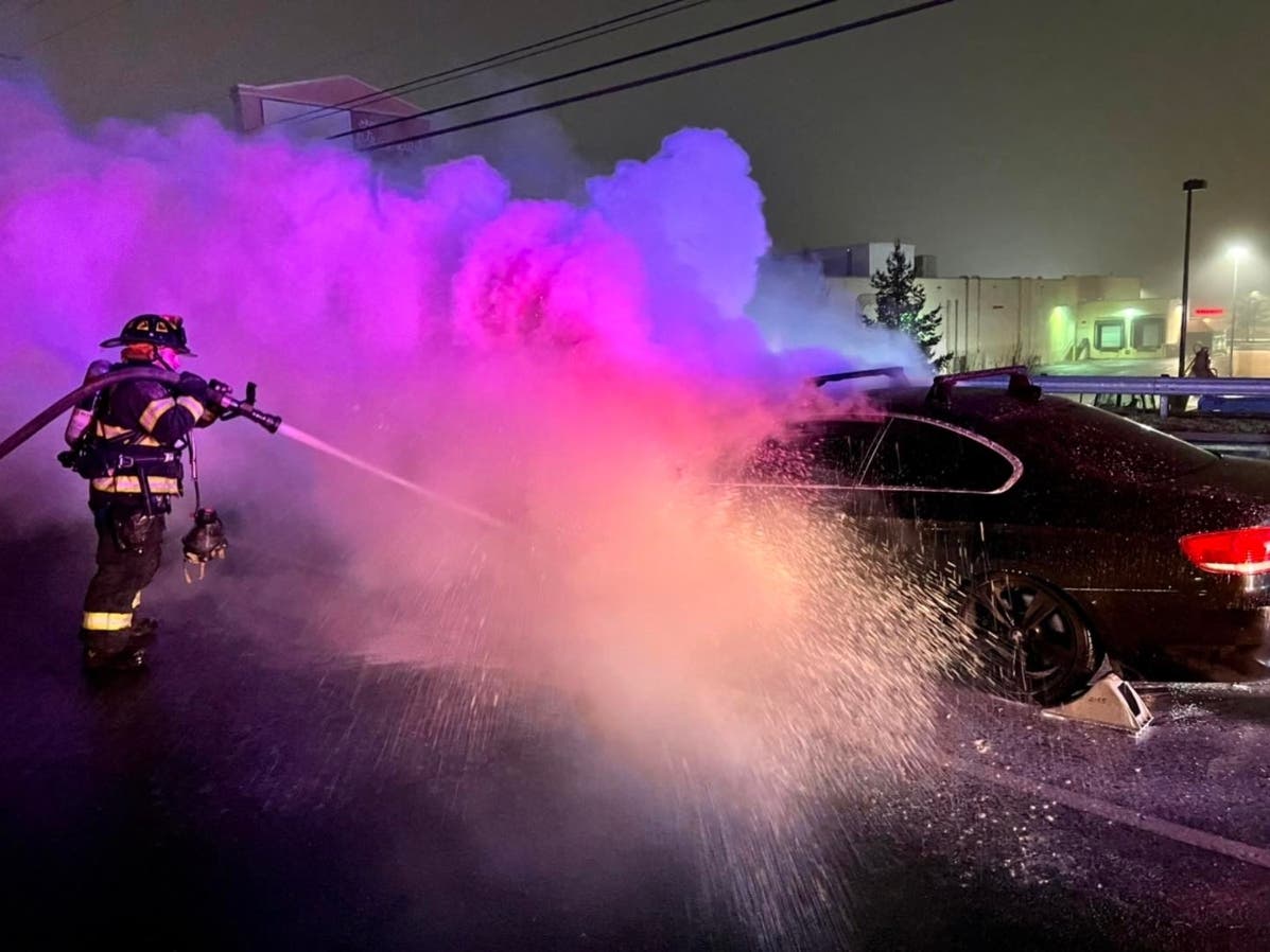 Car Fire Breaks Out On Route 9 In Howell | Howell, NJ Patch