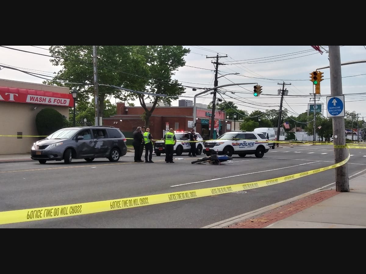 Dirt Bike Rider Seriously Hurt In Crash With Minivan | Rockville Centre ...