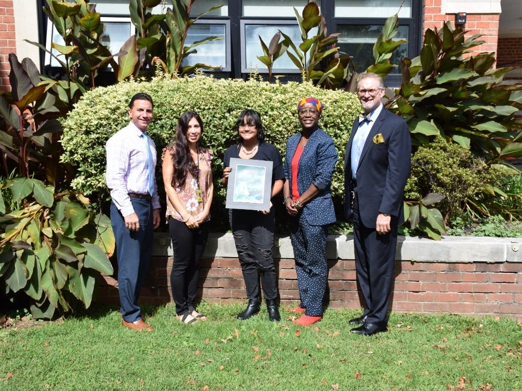 News small post card thumbnail