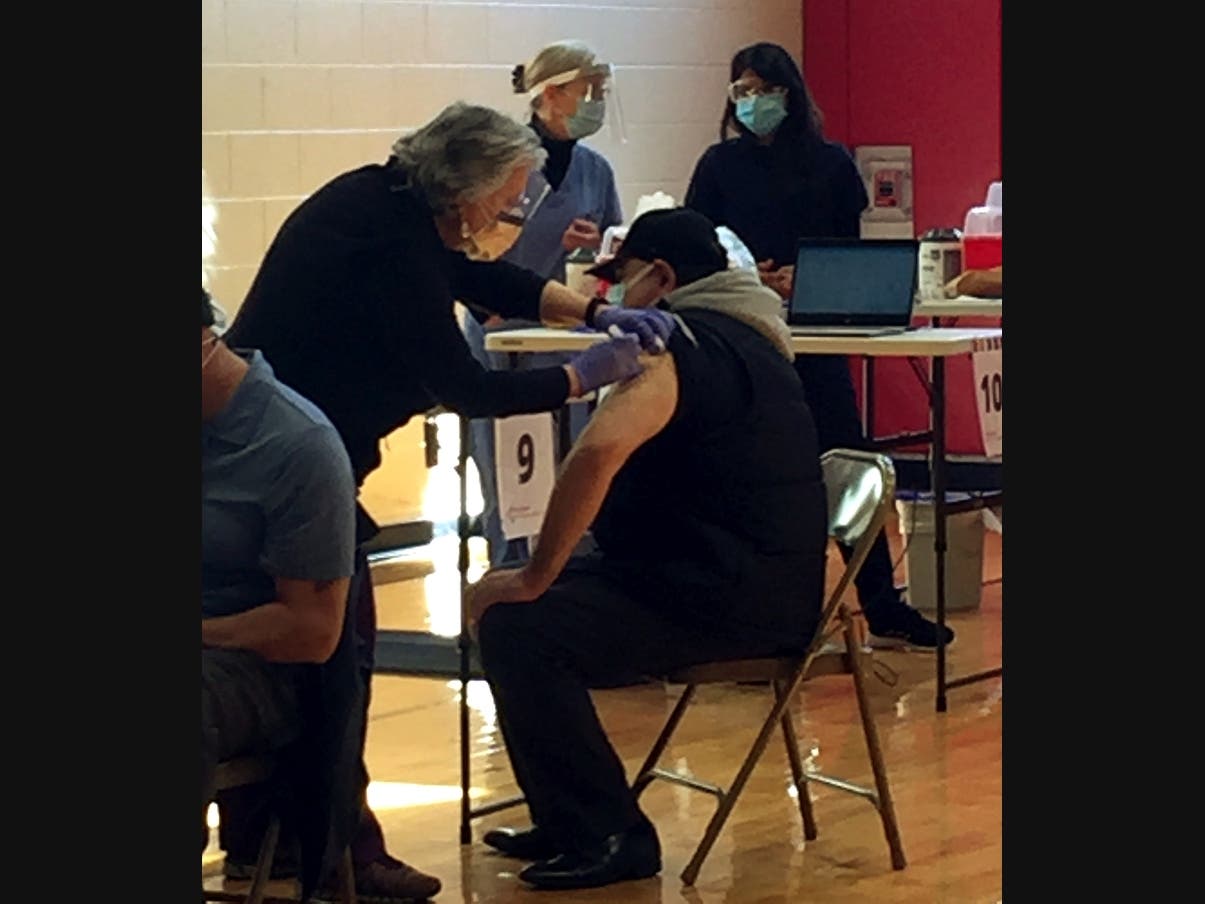 Baldwin Senior Center to host free COVID-19 boosters and flu vaccines. 