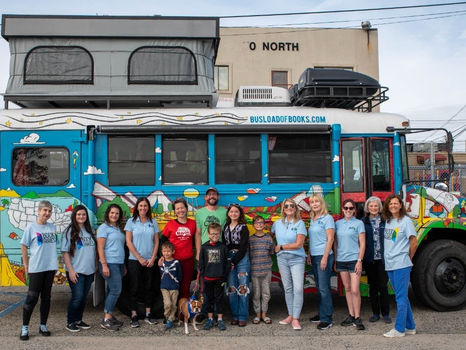 A literary family distributed thousands of books to a Freeport nonprofit. 