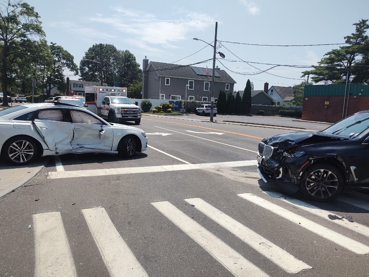 2-Car East Meadow Crash Sends 1 Person To Hospital: Police | East ...