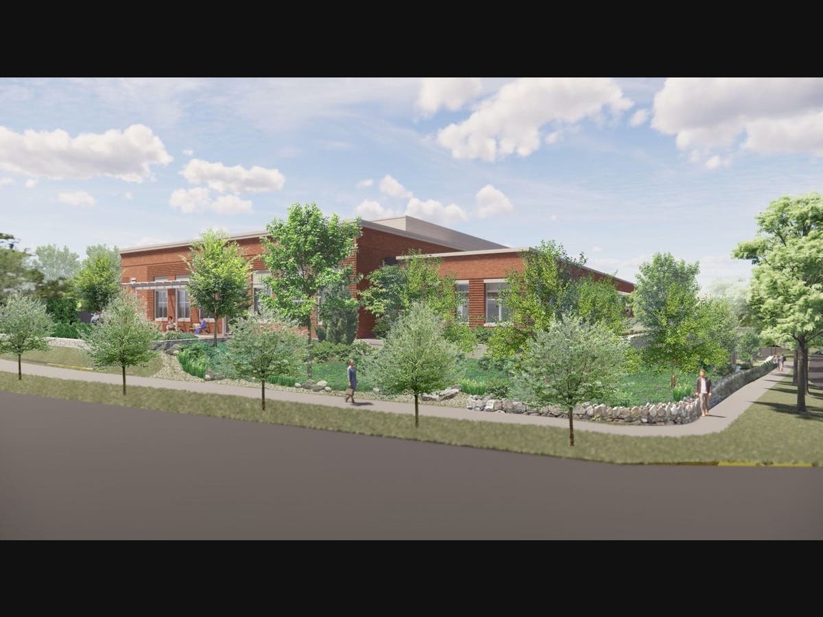 The proposed site comprises eight parcels at the corner of Lafayette Place and Lake Avenue. 