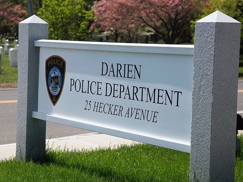 https://patch.com/img/cdn20/users/24996209/20230721/044923/styles/patch_image/public/darien-police-sign-connecticut-patch-richard-scinto___21164851182.jpg
