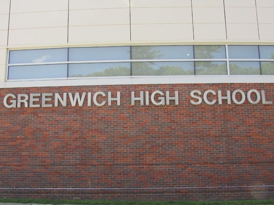 The students who made the honor roll and high honor roll are listed below.