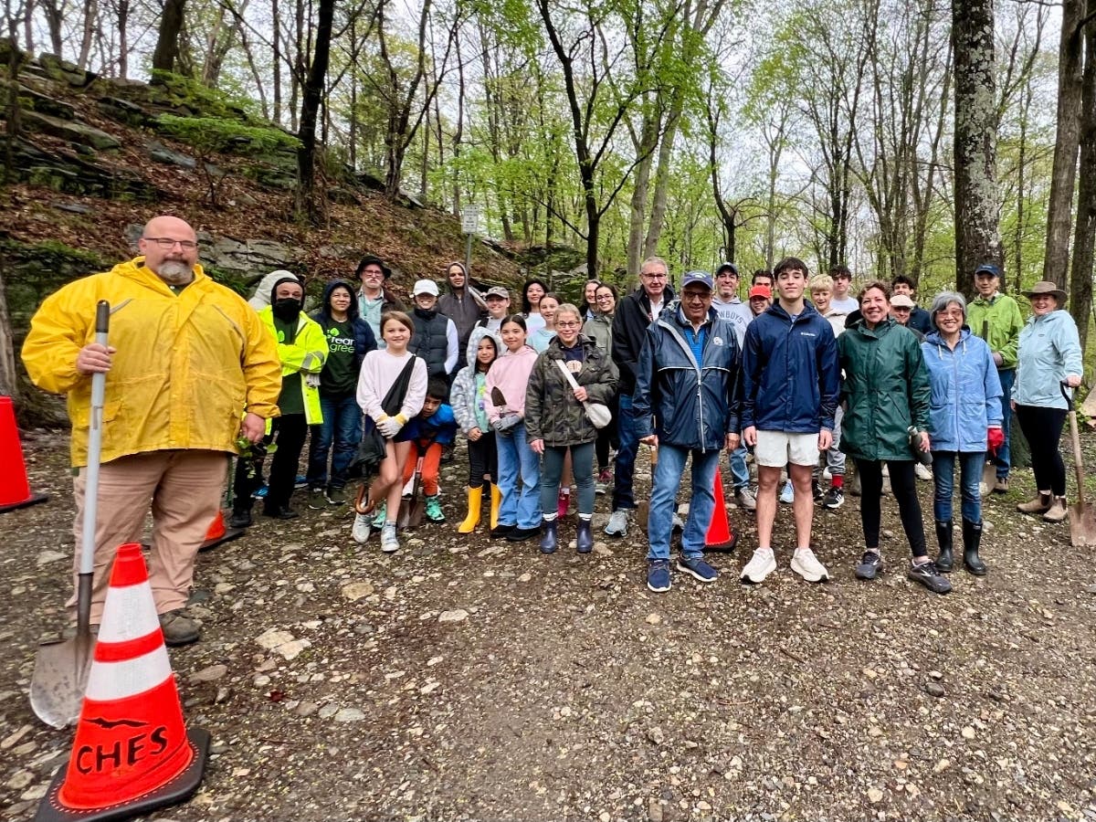 Organizers said nearly 100 trees have been planted over the past three years as part of the initiative, bolstering the park’s ecological health and natural beauty.