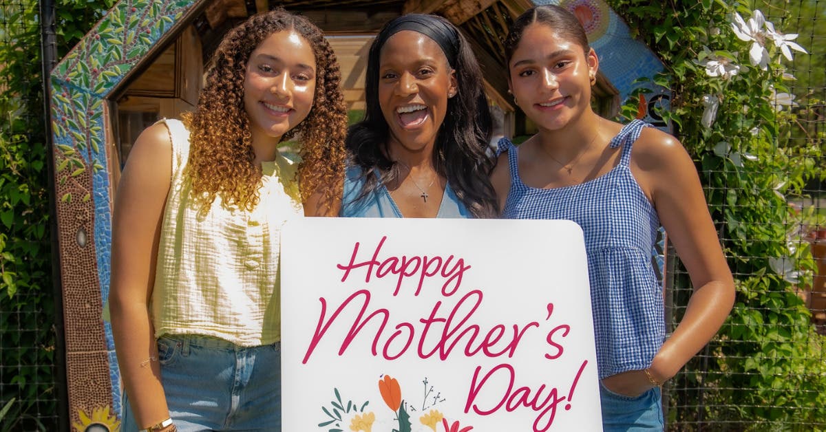 Mother’s Day Worship & Family Celebration in Sterling (Photos + Mom-osas + Kids Activities)