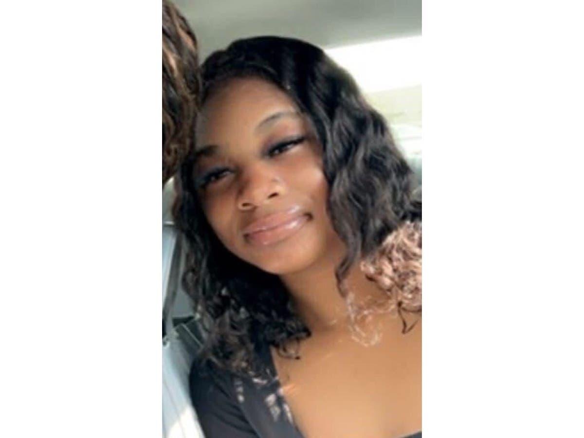 Justine Moore, 15.