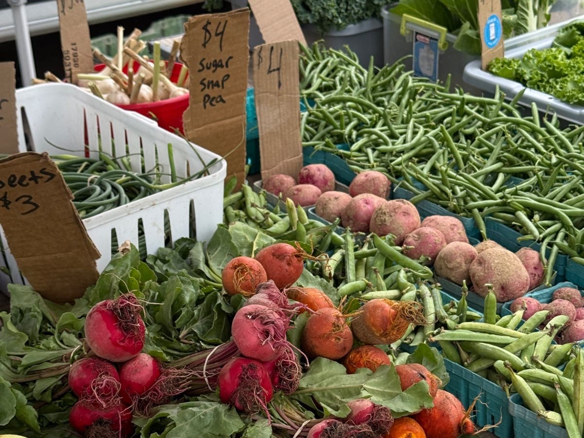 Keller's Farmstand in Oswego and Naperville are open for the summer season.
