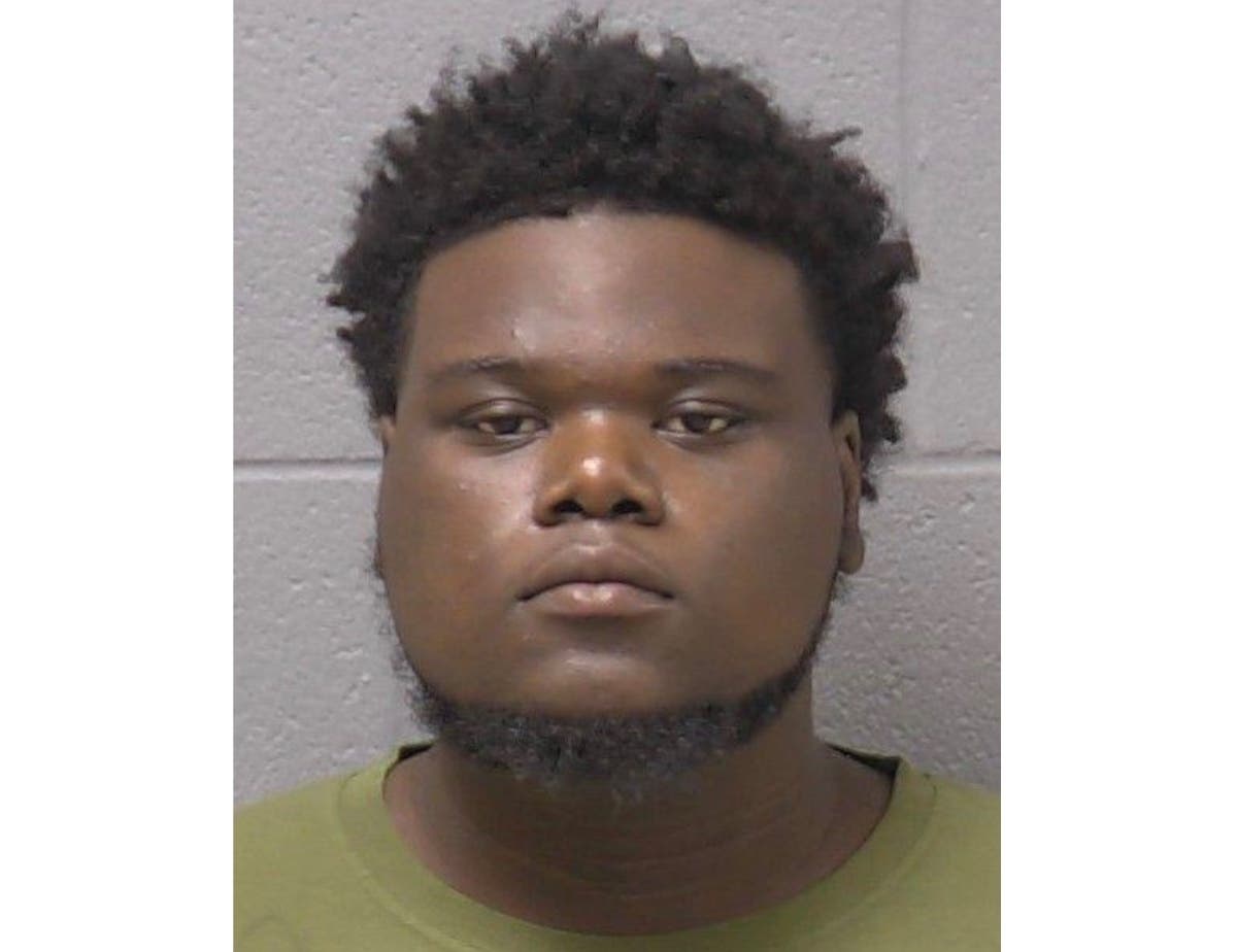 Trayvon Spraggins, 22, of the 1200 block of North Lamon Avenue in Chicago.
