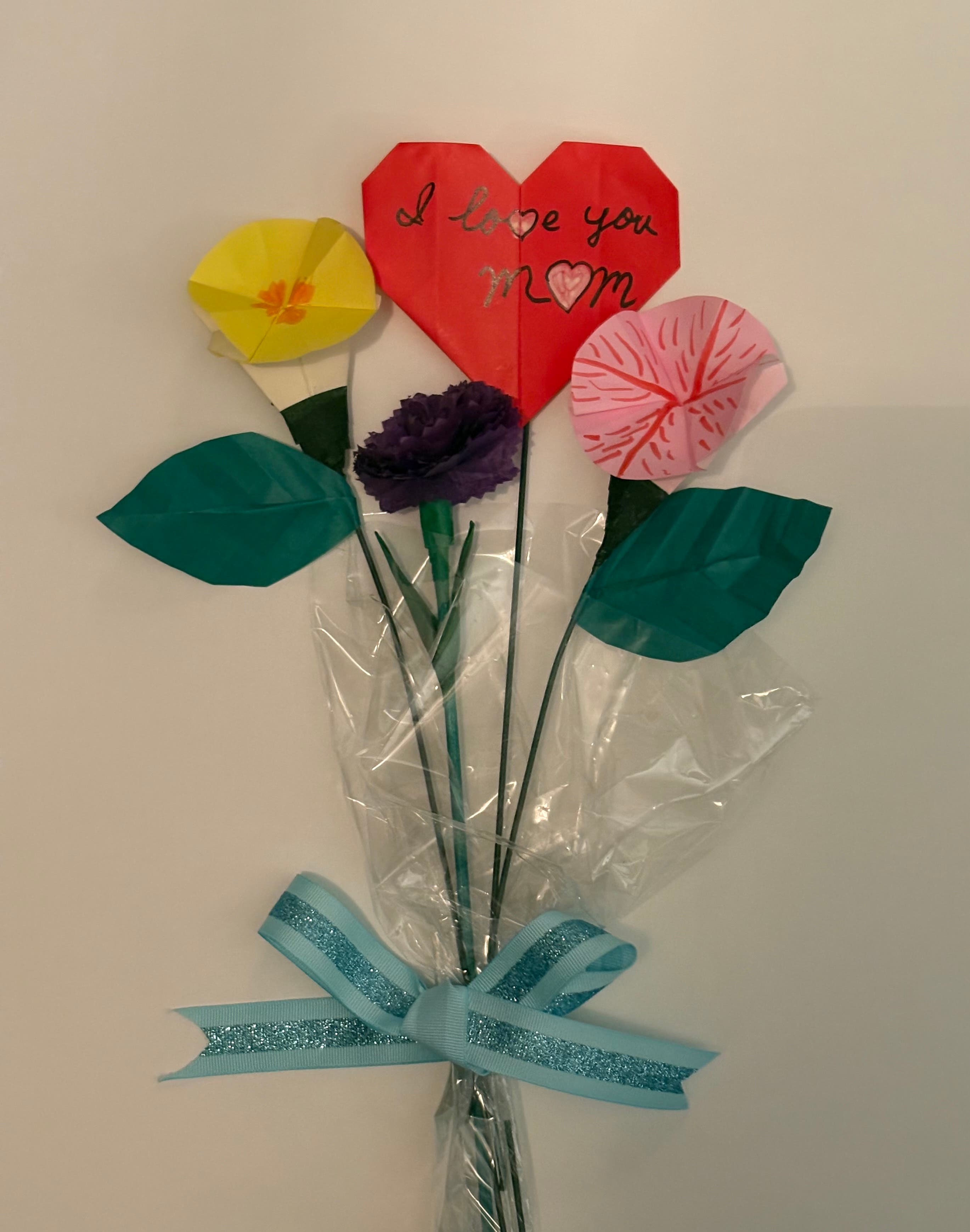 Origami Flower Bouquet for Mother’s Day with Naoko Kamioka