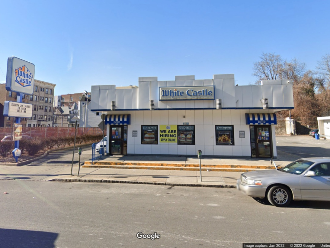The White Castle on South Broadway might not be available to host the white tablecloth, romantic Valentine's dinner of one's dreams this year, but the company has a last-minute solution. 