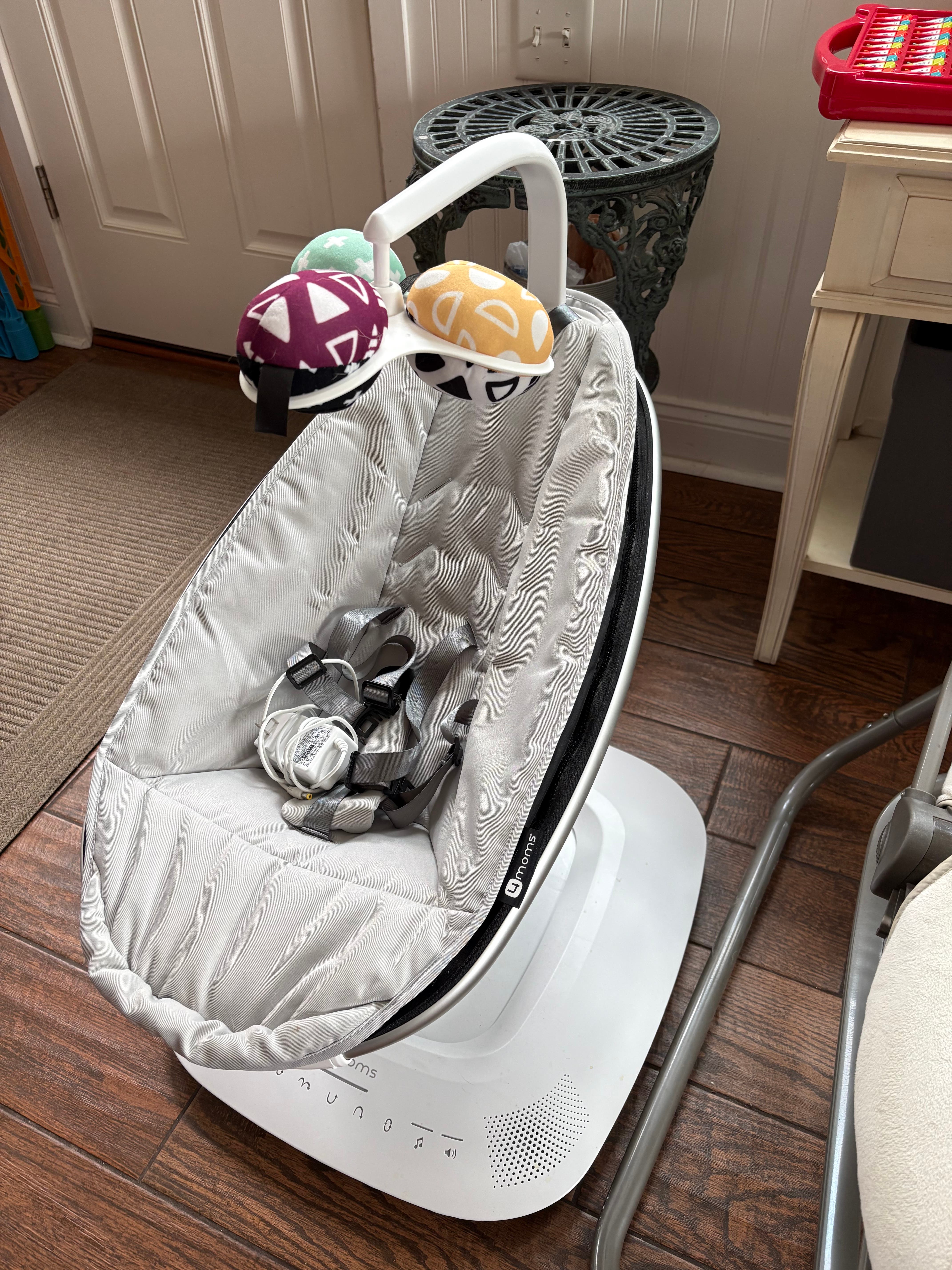 4moms MamaRoo Baby Swing Model 1046