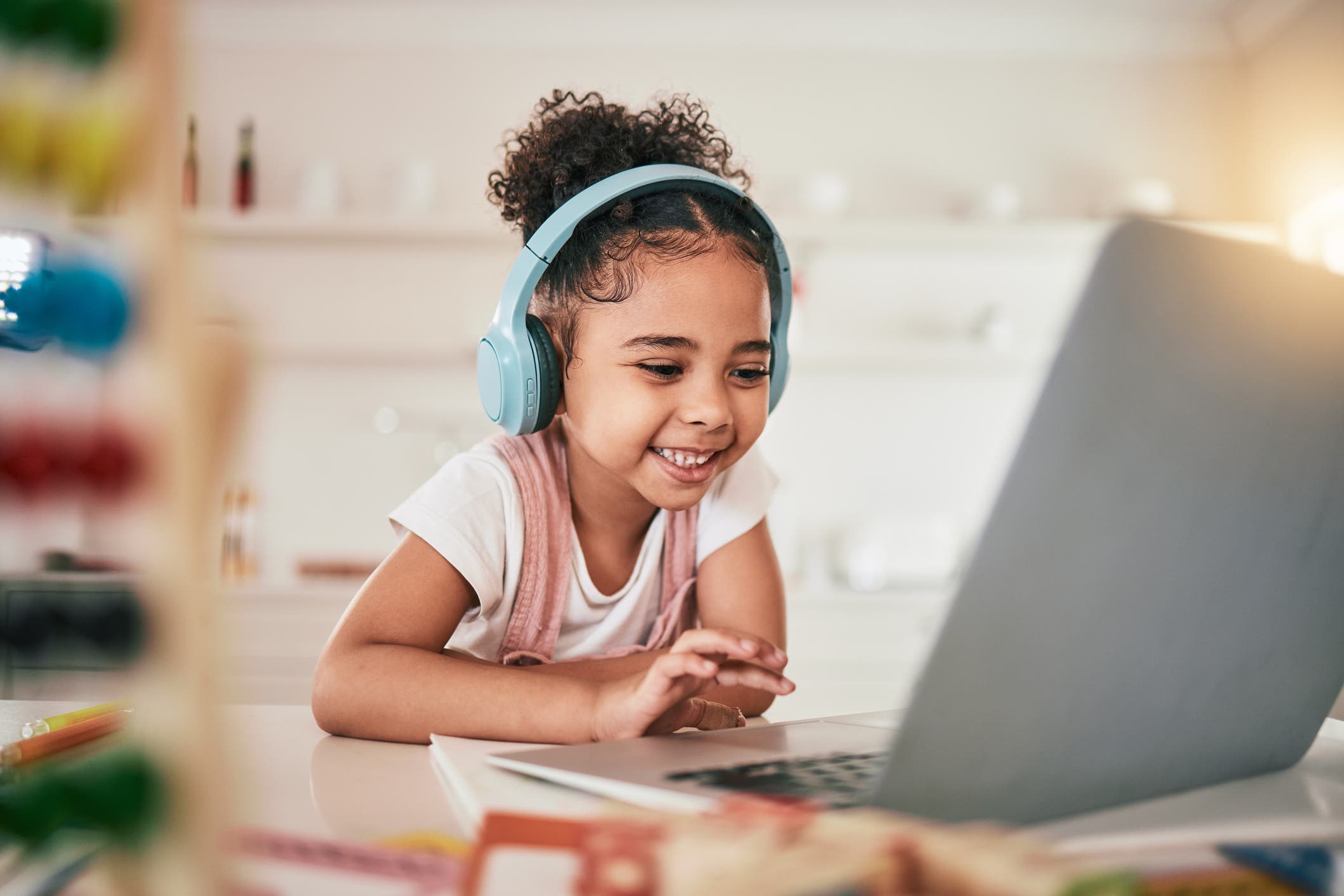 French Classes for Young Kids ONLINE