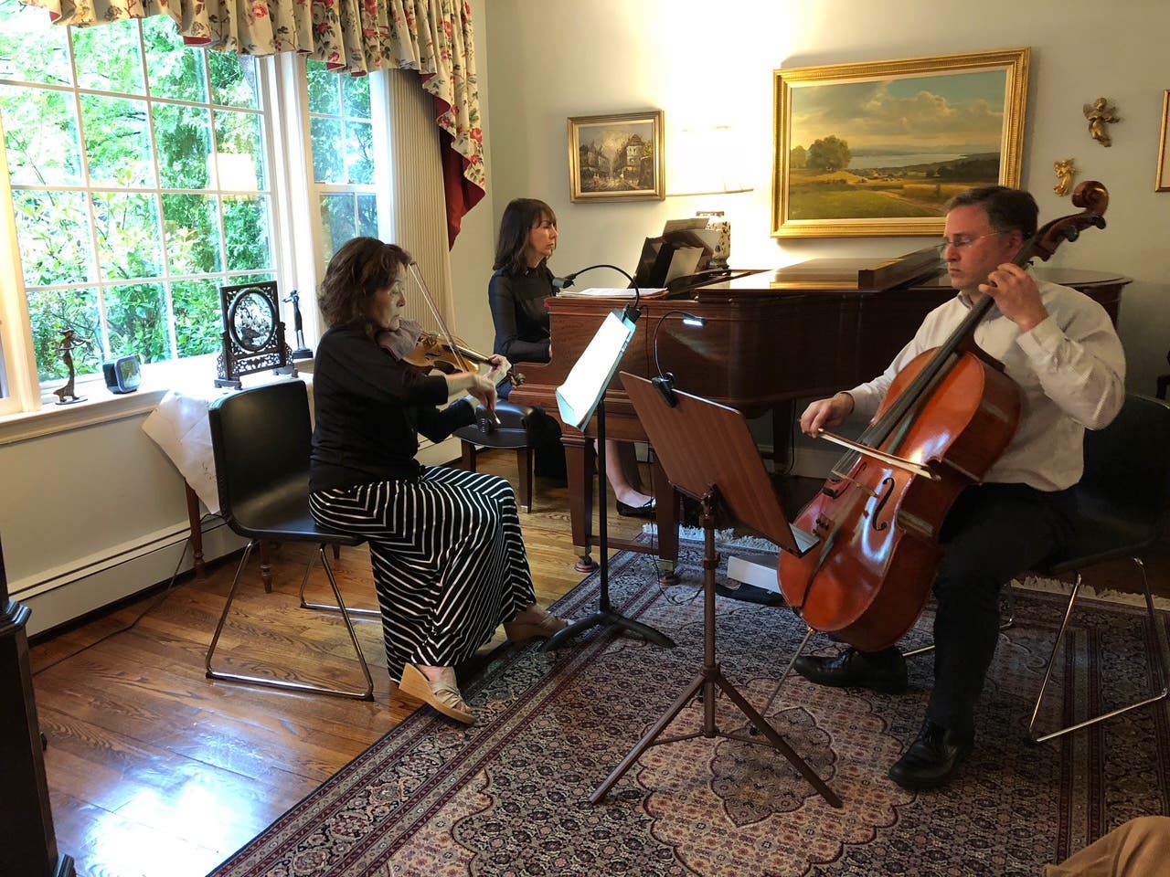 The Tuesday Morning Music Club of Douglaston presents a free concert of classical music!