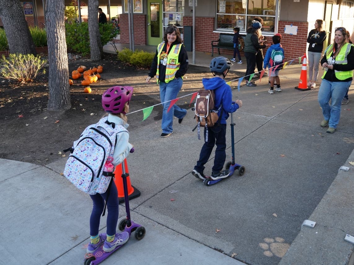Walk ‘n Roll Program Launches at Lafayette Elementary School