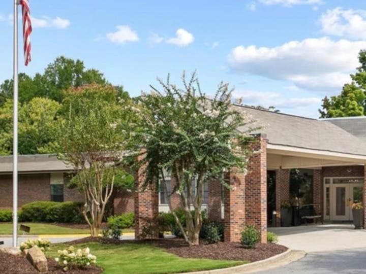 1 bedroom/1 bath in 55+ community with great amenities and services