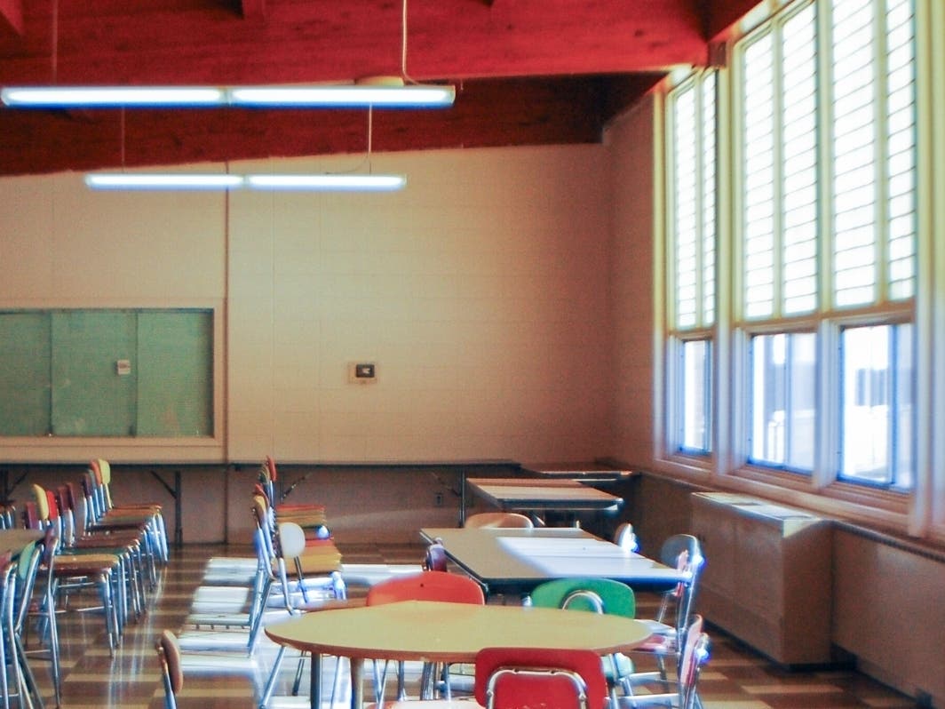 The bill would mandate high school students be taught how to manage their own finances and build credit, replacing a laxer regulatory rule. 