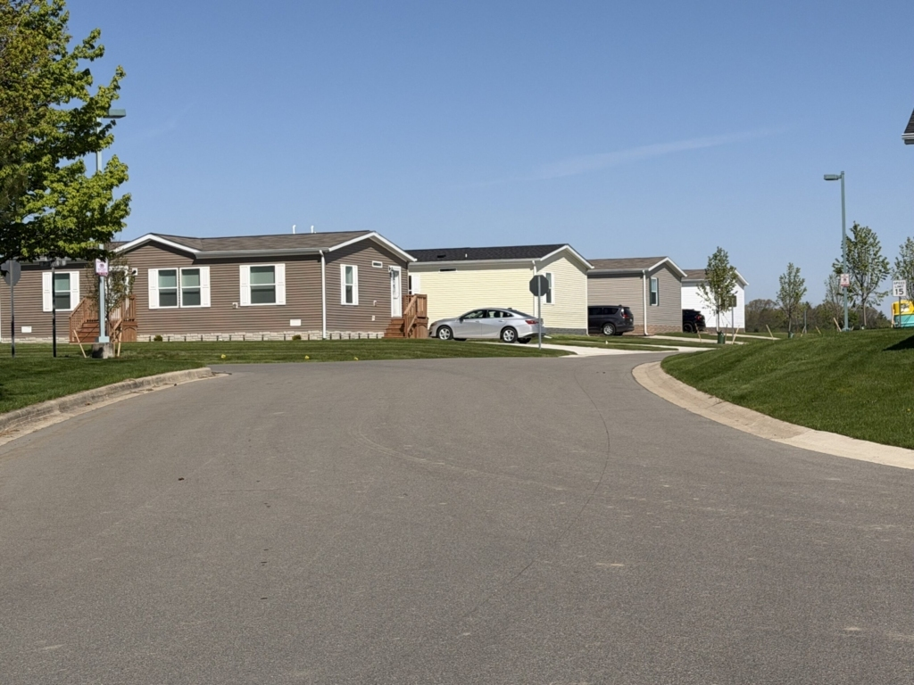 Burkhart Ridge in Howell Township, Mich., is the kind of manufactured home community that some experts say can be expanded with a new federal law that allows such homes to be built without a chassis.