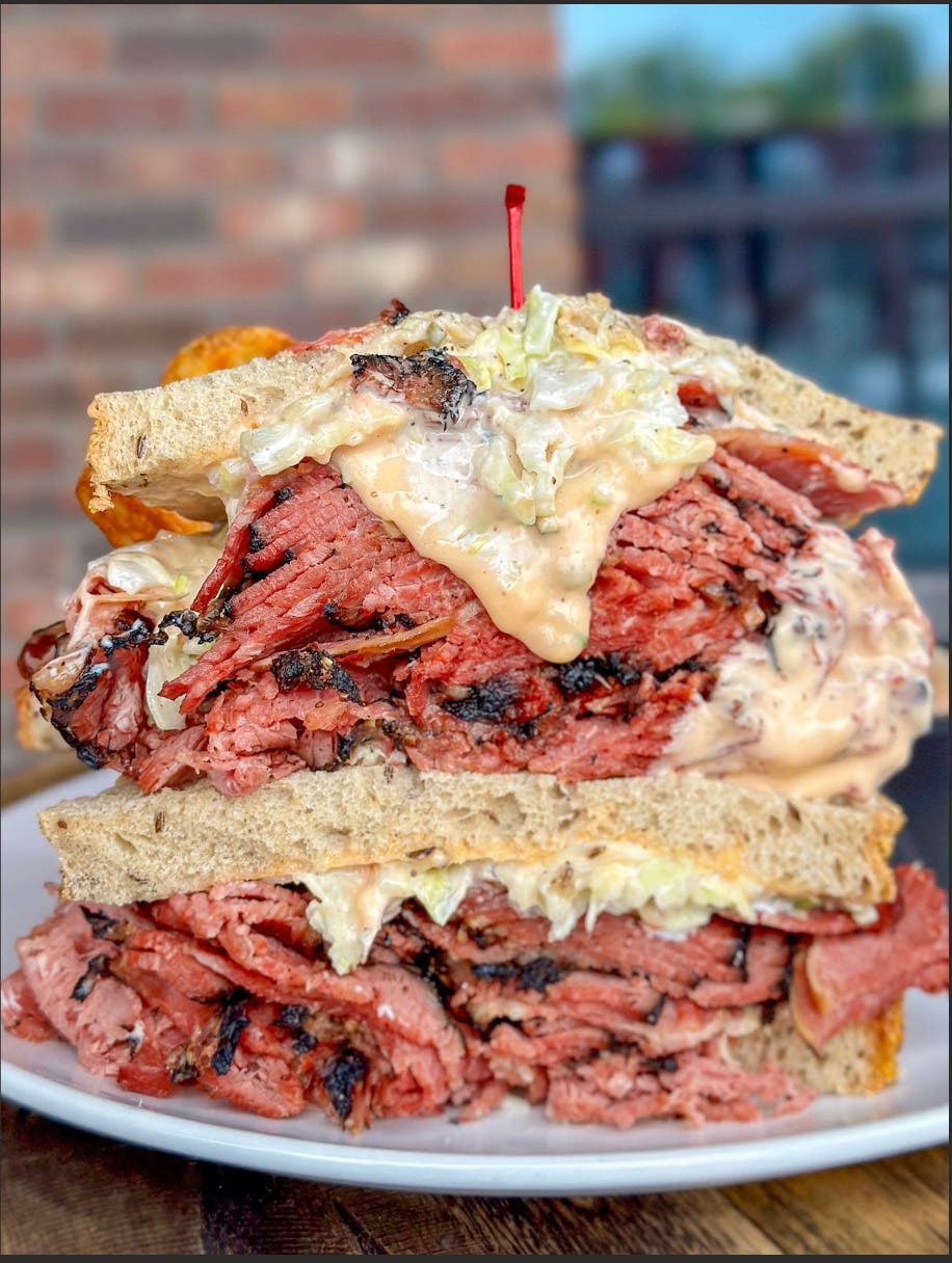 Chompie’s Honors Military Personnel with Discount, Free Dessert on Memorial Day MAY 25