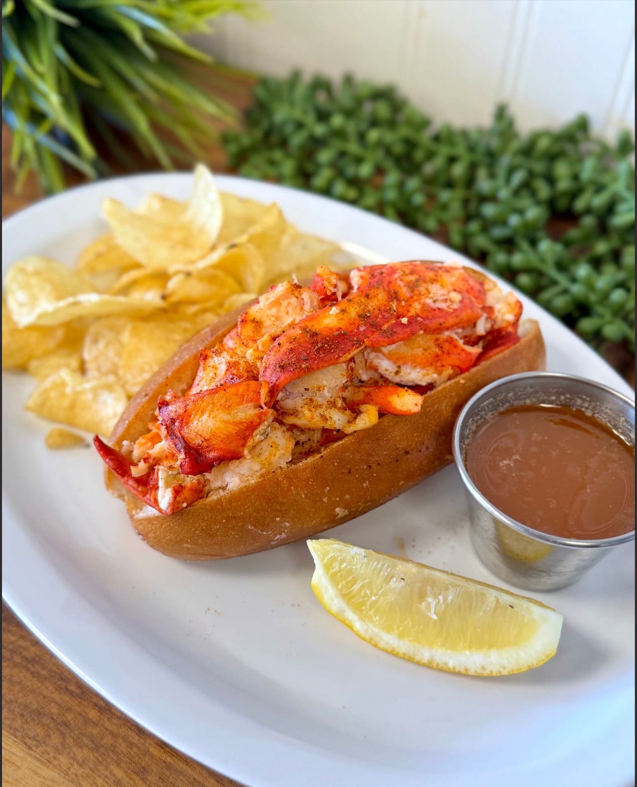 Chula Seafood Downtown Announces Fintastic Deal on its Famous Lobster Roll AUG. 23