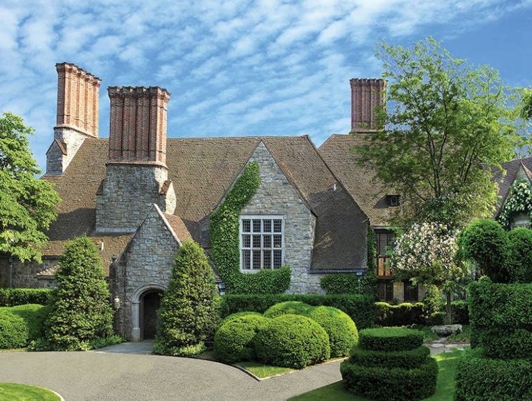 The fundraiser, held on November 4, benefits the Historical Society's education, history, and arts programs.