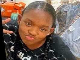 The Orange County Sheriff's Department sought the public's help Friday in locating a missing 15-year-old girl who left her Yorba Linda home Thursday night on foot.