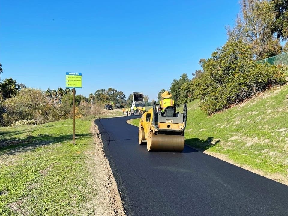 The trail through Oso Creek just got a little smoother, after Mission Viejo public service crews paved and extended roughly 1,300 feet of Oso Creek Trail. 