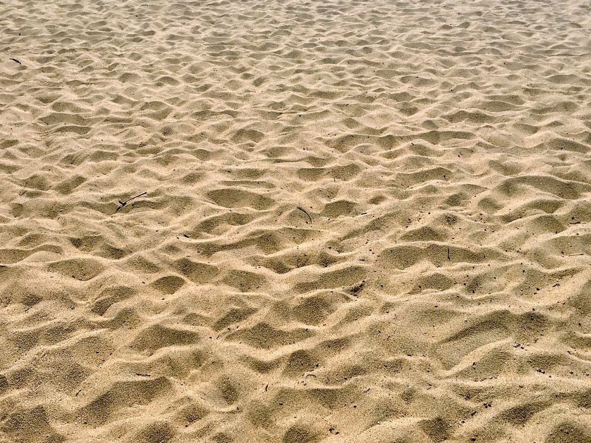 Orange County Health Care Agency officials advised residents to stay away from one south OC beach, after a 140-gallon spill tarnished the water around the Aloha Drive Bridge in Newport Beach. 