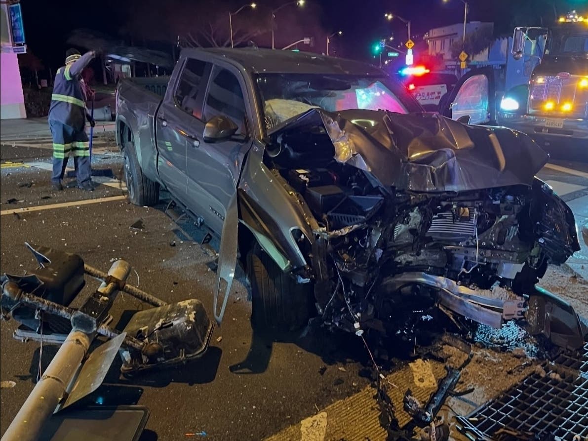 A DUI crash in downtown Laguna Beach stalled morning traffic amid rainy conditions Wednesday morning.