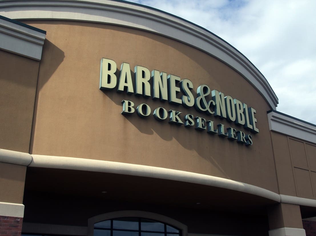 New Barnes & Noble Opens Doors At South Coast Plaza