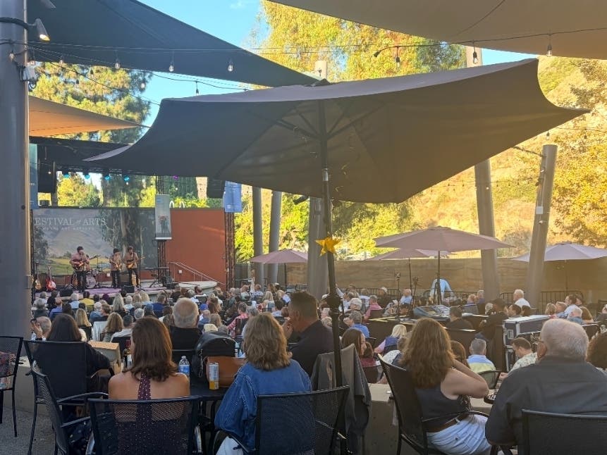 The final Pageant of the Masters kicked off with a very special performance from Hard Day's Night Beatles Tribute Band in Laguna Beach.
