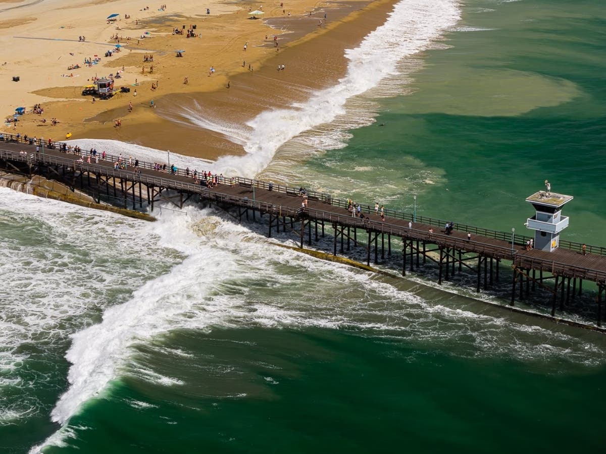 Local photographer Bob Arcand captured these stunning photographs while he was in Seal Beach during the city's wave advisory some weeks ago.