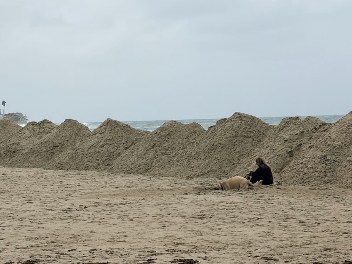 City officials took to social media to offer residents an update on berm activity in town, as well as Aliso Beach parking lot updates.