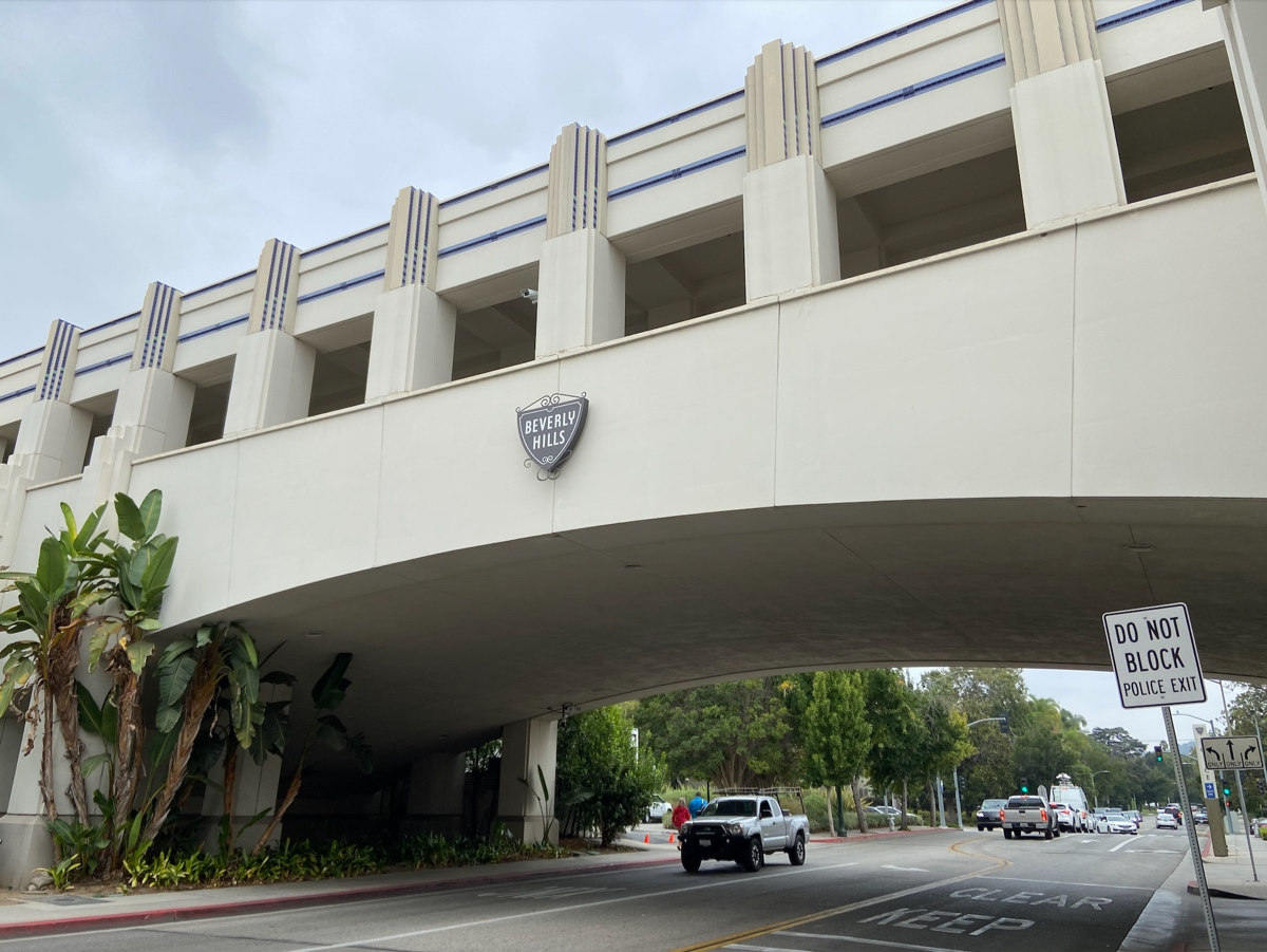 Beverly Hills police are investigating antisemitic flyers found around the city Saturday. This is the second time hateful flyers have been found throughout the city. 