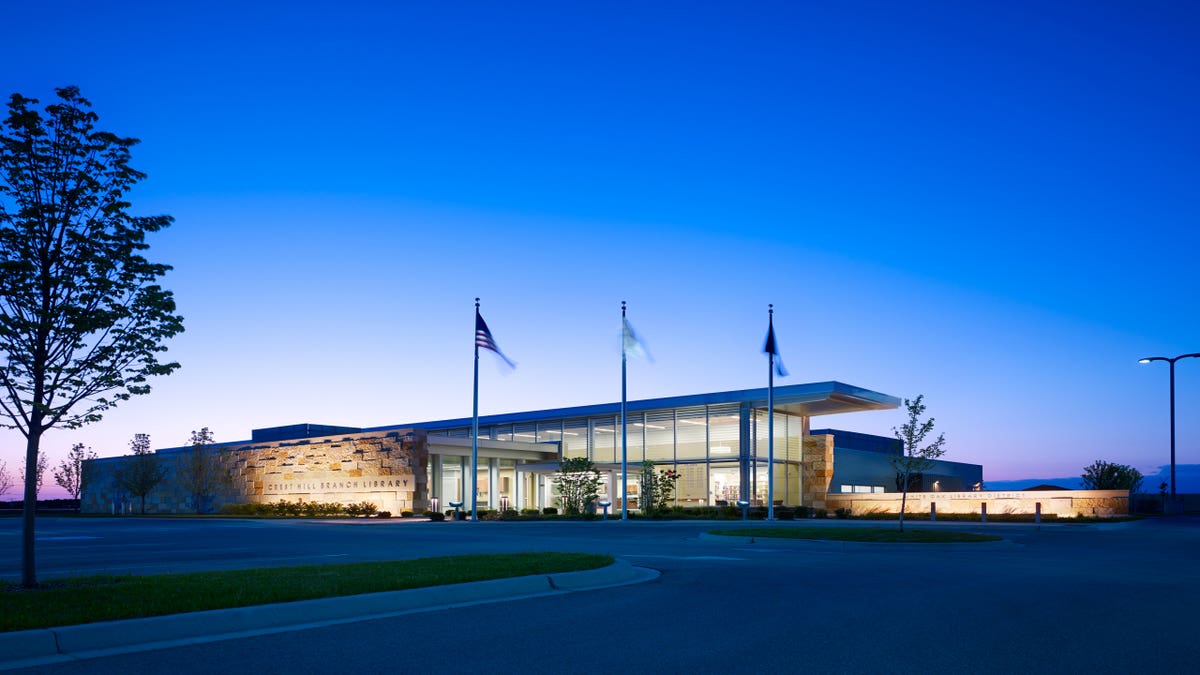 White Oak Library District: Crest Hill Branch